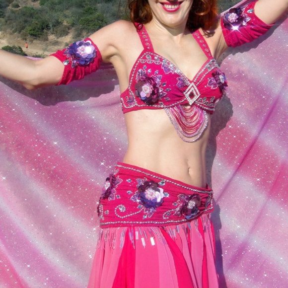 Ameynra Belly Dance Costume, Pink, with sparkly veil. Size S. Full Set, New - Picture 2 of 2